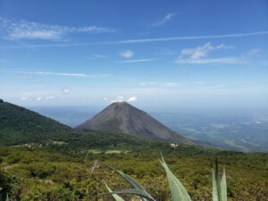 11N - El Salvador COE 2025
