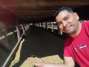 18. Byron Alexander Rodriguez Zuniga-Natural- Finca San Isidro. Nueva Segovia_001_Nicaragu_COE_2026